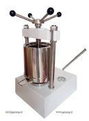 High pressure press for tincture production
